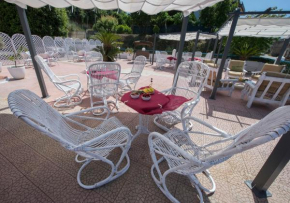 Отель B&B Decarlo Property Tropea  Тропея